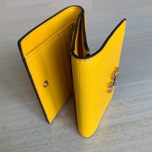 Tory Burch Calf skin leather Wallet